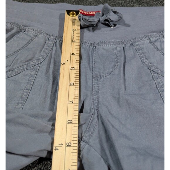 Union Bay Gray Utility Shorts Woman Size 5 Cargo Y2K Skater Roll Tab Leg W32" - Picture 3 of 7